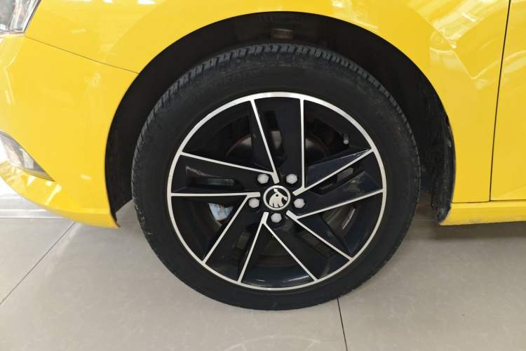 Used Skoda Fabia 2017 1.6L Automatic Sport Edition
