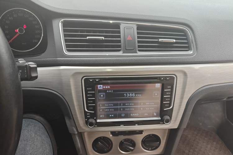 Used Volkswagen Lavida 2013 Revised Version 1.4 TSI DSG Comfort Edition