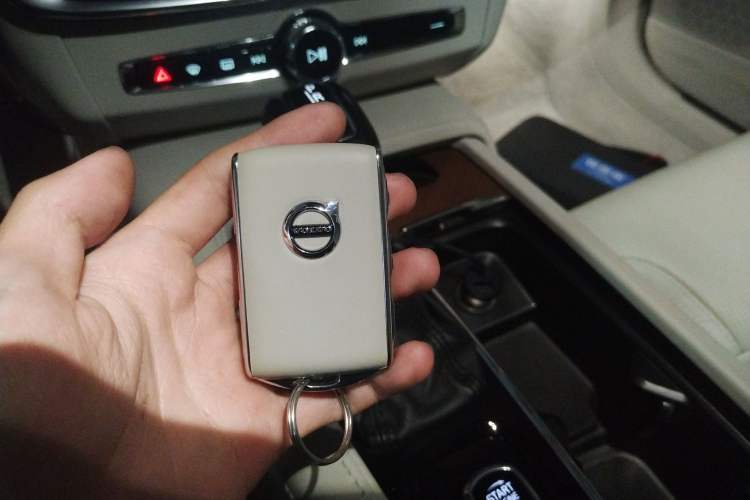 Used Volvo S90 2019 T5 Prestige Edition
