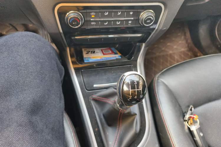 Used Great Wall C50 2014 Upgraded Model 1.5T Manual Fashion Edition