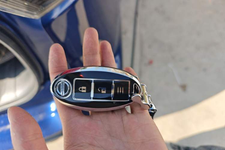 Used Nissan X-Trail 2017 2.0L CVT Comfort Edition 2WD Vehicle Key