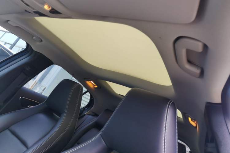 Used Mercedes-Benz GLA 2016 GLA 200 Sport Edition Headliner