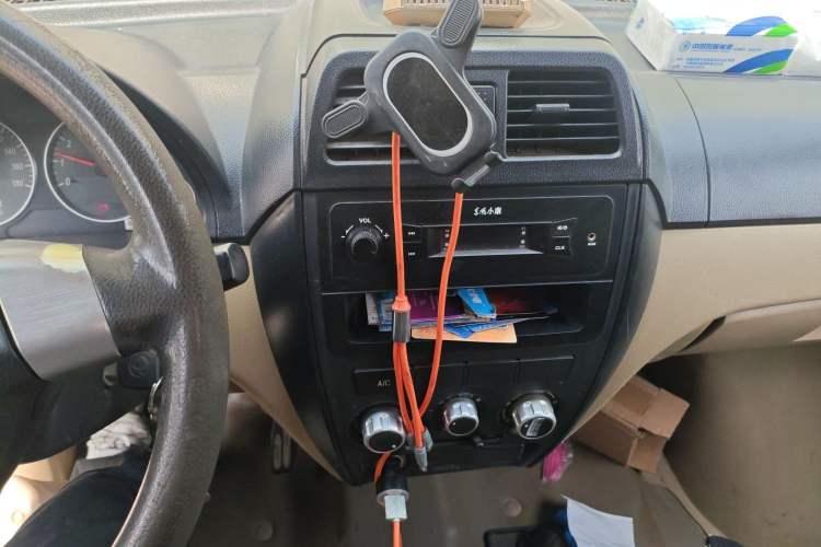 Used Dongfeng Xiaokang C37 2012 1.4L Entrepreneur II Type DK13-06
