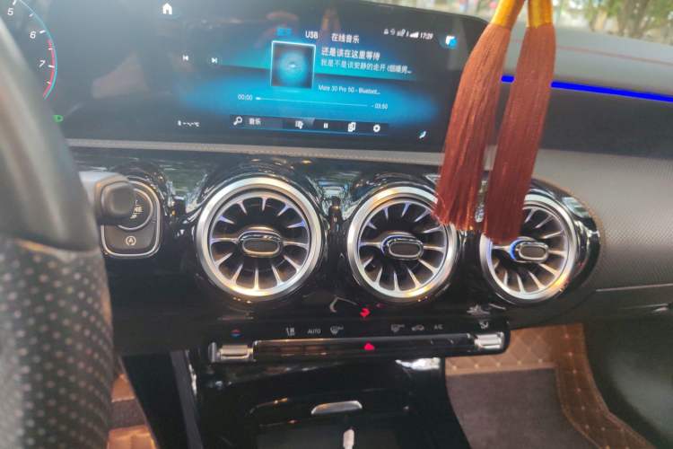 Used Mercedes-Benz CLA 2022 CLA 200 Shooting Brake Audio And AC Panel