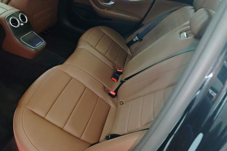 Used Mercedes-Benz E-Class New Energy 2023 E 350 e L Plug-in Hybrid Sports Sedan Left Rear Seat