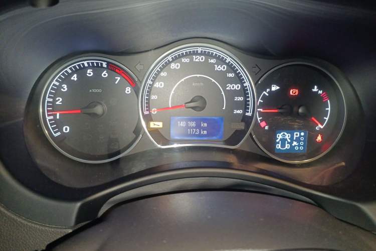 Used Renault Koleos 2012 2.5L 4x4 Comfort Edition with Navigation

