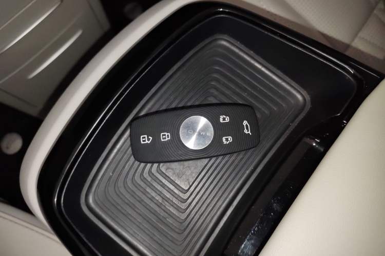 Used Roewe iMAX8 2023 400TGI Comfort Edition