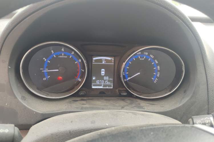 Used FORTHING SX6 2016 1.6L Manual Luxury Model
