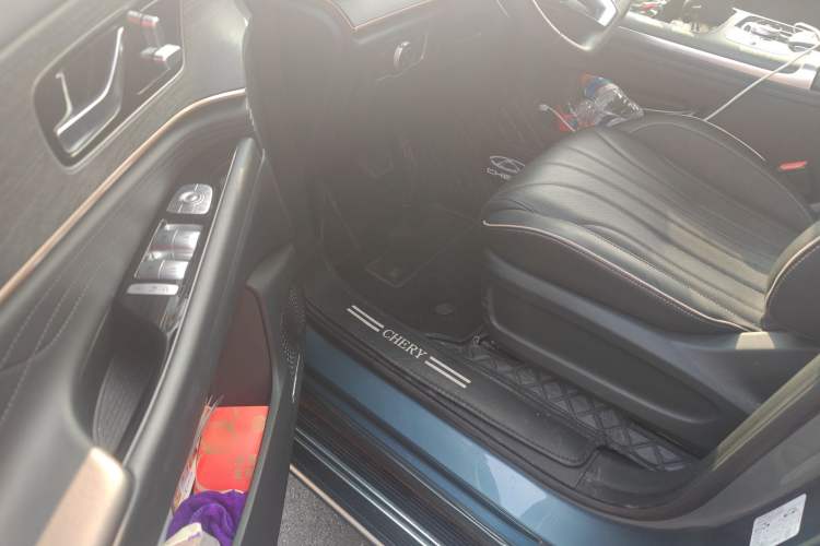 Used Chery Tiggo 9 2023 2.0T Dual-Clutch Two-Wheel Drive Leading Edition 5 Seats
