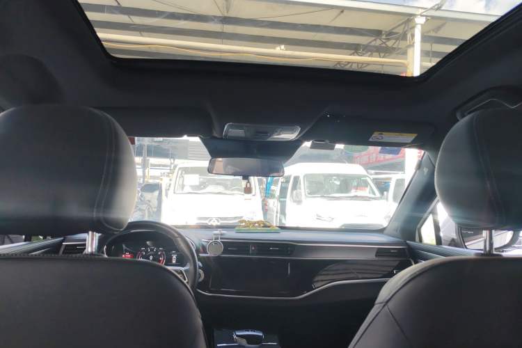 Used Dongfeng Fengon ix5 2019 280TGDI CVT ZhiZun Trim China V Emission Standard Headliner