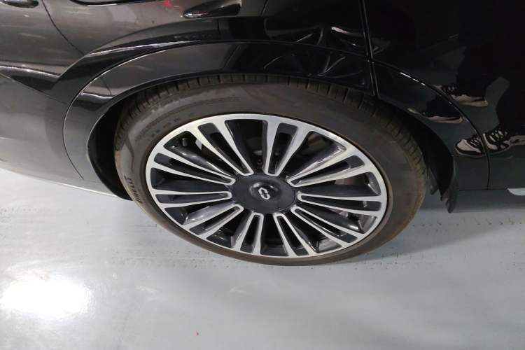 Used Hima AITO M9 2025 Extended-Range Max Version 52 kWh 5-Seater Edition