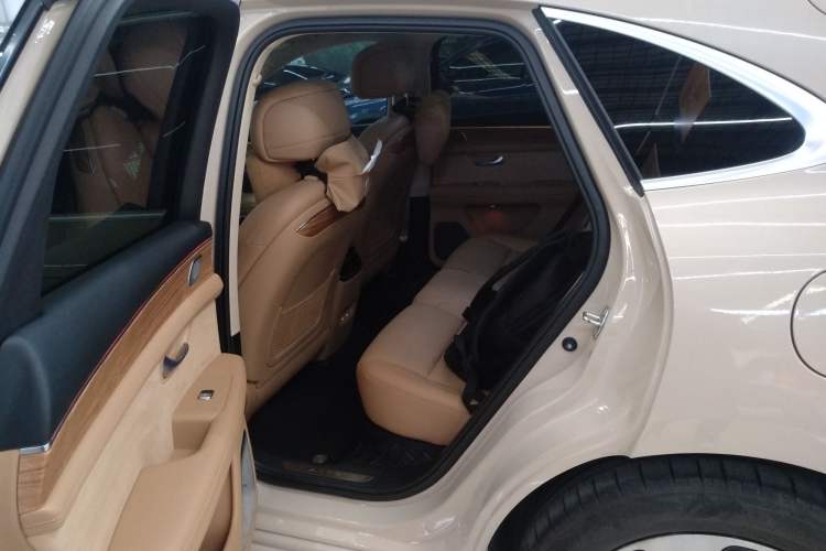 Used Hima AITO M5 2022 Pure Electric Rear-Drive Standard Edition Interior 4