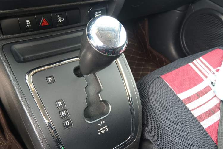 Used Jeep Compass 2014 2.4L four-wheel drive sport version
