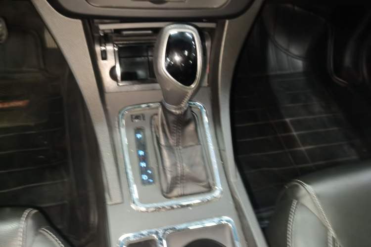 Used Geely Auto Emgrand 2017 Sedan Million Edition 1.5L CVT Upward Connectivity Version