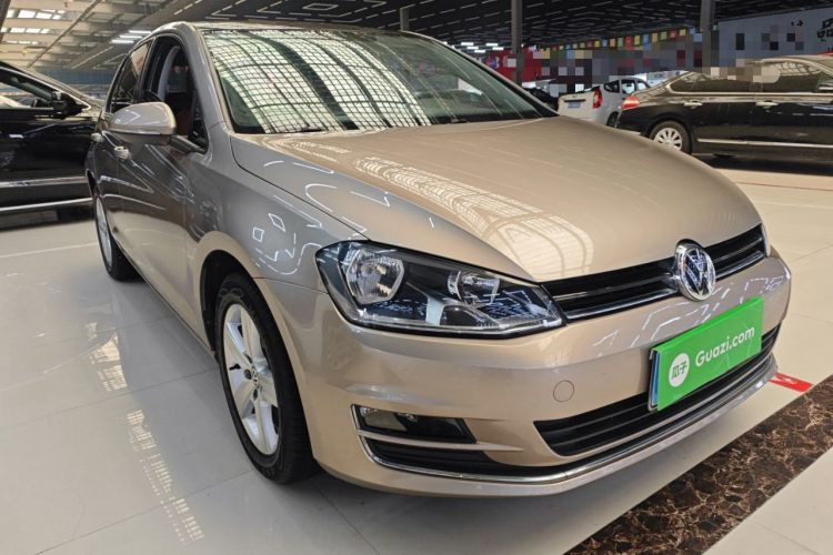 Used Volkswagen Golf 2016 230TSI Automatic Comfort Version
