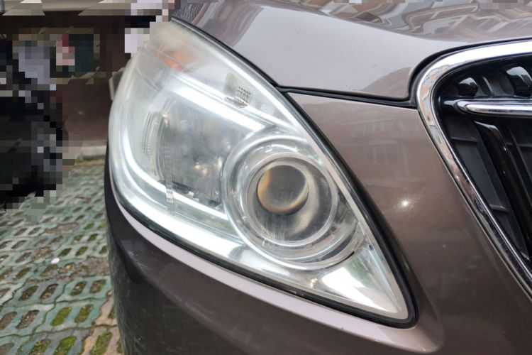 Used Buick GL8 2017 25S Comfort Version China V Standard Right Front Headlight