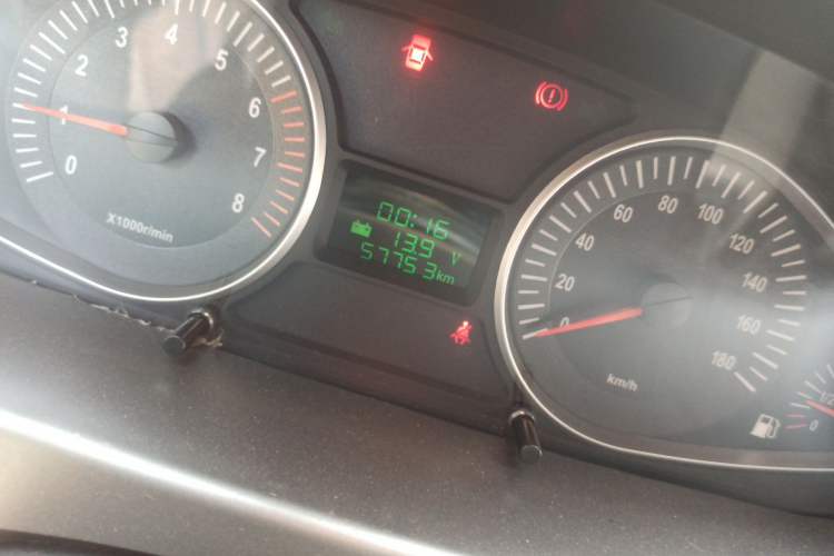 Used JAC Group Refine 2011 2.4L Colorful Journey Gasoline Standard Edition HFC4GA1-C
