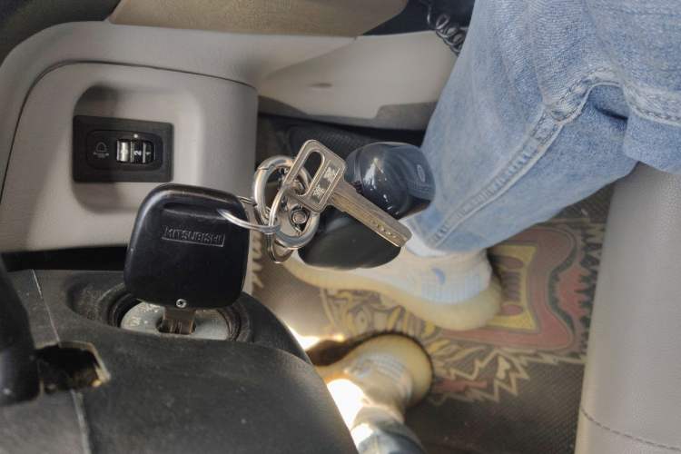 Used Mitsubishi Lancer 2012 1.6L Manual Luxury Edition EXi
