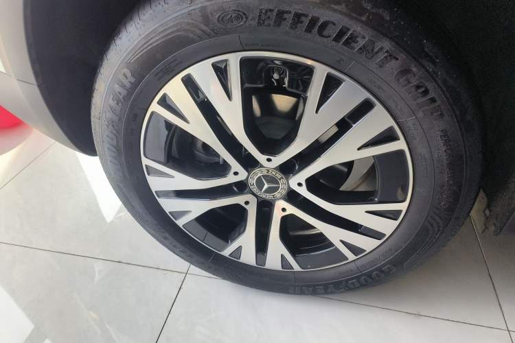 Used Mercedes-Benz GLB 2024 Refresh GLB 220 Dynamic Edition