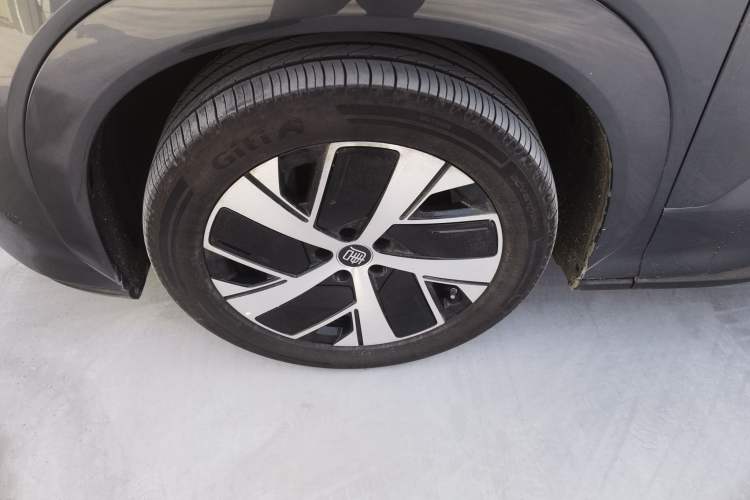 Used BYD Tang L 2025 DM 200KM Four-Wheel Drive LiDAR Flagship Model
