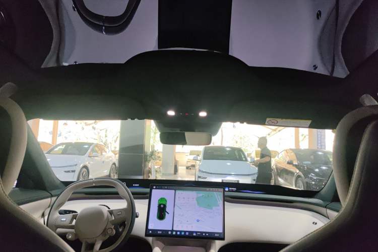 Used Xiaomi Auto YU7 2025 Ultra-Long Range High-Performance All-Wheel-Drive Max Edition Headliner