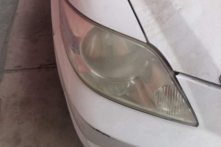 Used Honda City 2007 1.5L automatic comfort version Right Front Headlight