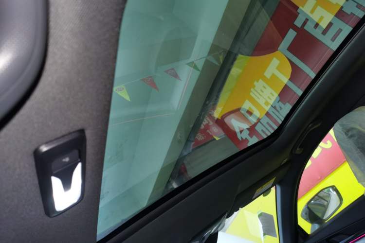 Used CHANGAN UNI-V iDD 2024 Blue Whale Smart Electric iDD 136km ZhiKu Model