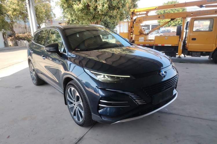 Used Denza N8 2023 Four-Wheel Drive Ultra-Hybrid Flagship Six-Seater Version