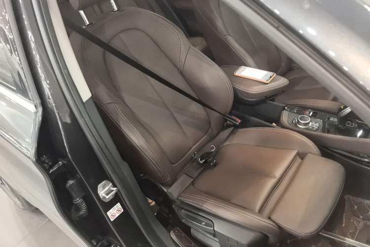 Used BMW X1 2021 sDrive20Li Premium Edition Right Front Seat