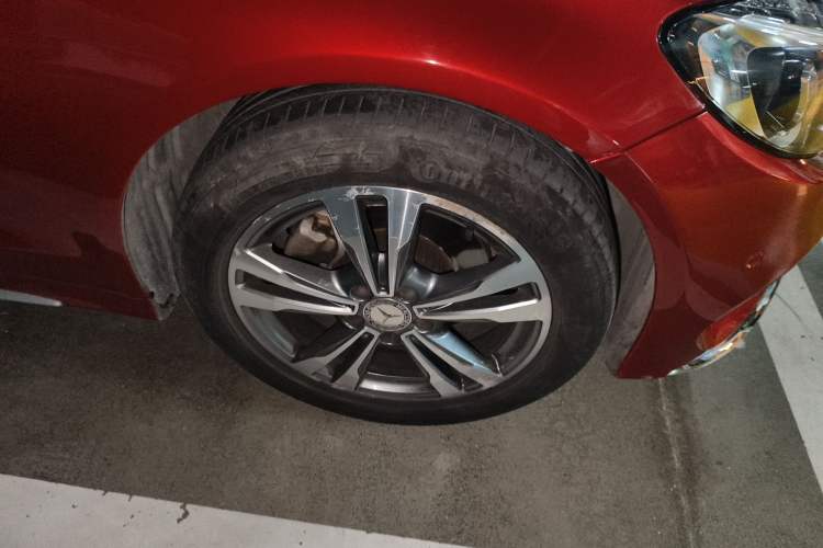 Used Mercedes-Benz C-Class 2015 Facelift C 200 L Right Front Wheel Hub