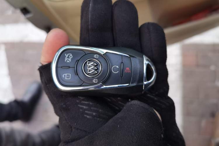 Used Buick GL8 2013 3.0L GT Luxury Business Haoya Edition