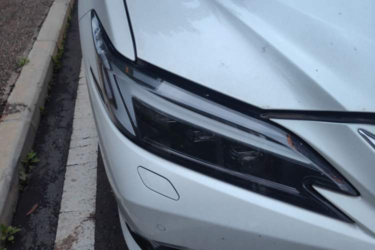 Used Lexus ES 2025 200 Premium Edition Right Front Headlight