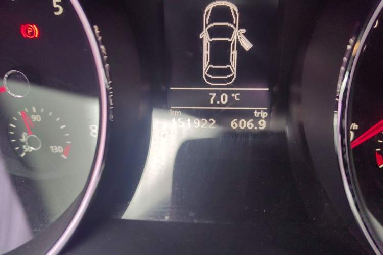 Used Volkswagen Sagitar 2015 230TSI Automatic Luxury Model