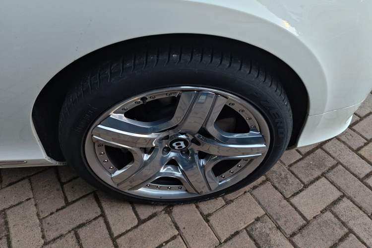 Used Bentley Continental 2012 6.0T GT W12 Right Front Wheel Hub