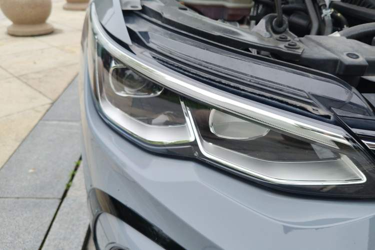 Used Volkswagen Golf 2021 280TSI DSG R-Line Right Front Headlight