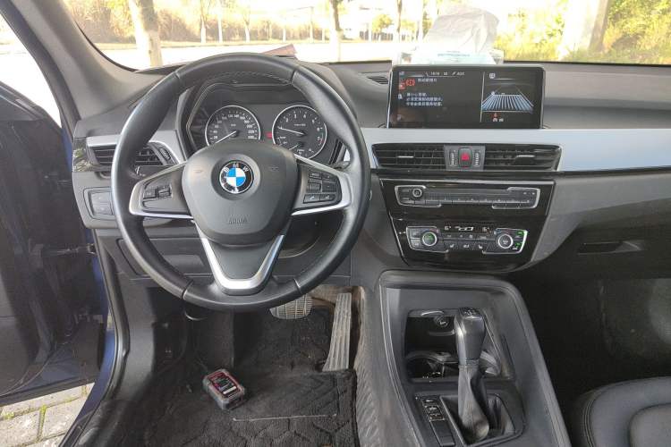 Used BMW X1 2016 sDrive18Li Fashion Model Center Console