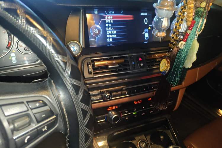 Used BMW 5 Series 2014 520Li Elegant Model
