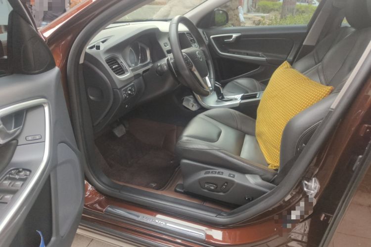 Used Volvo V60 2017 Cross Country T5 AWD China V Standard