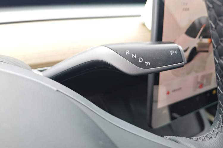 Used Tesla Model Y 2022 Rear-Wheel-Drive Version
