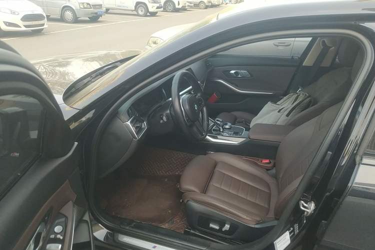 Used BMW 3 Series 2021 Second Facelift 325Li M Sport Package