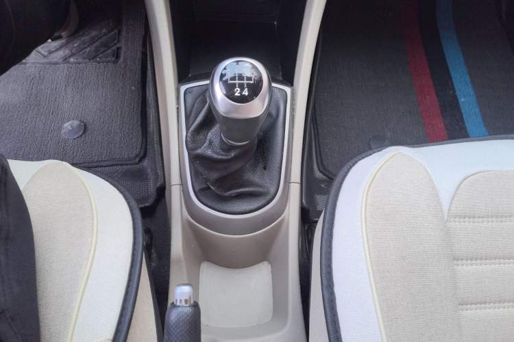 Used Hyundai Verna (older generation) 2016 1.4L Manual Smart GLS Trim
