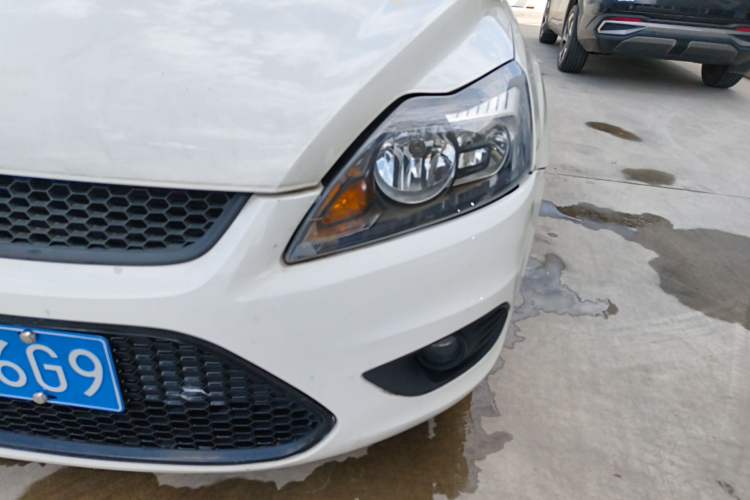 Used Ford Focus 2013 Hatchback Classic 1.8L Manual Base Model Left Front Headlight