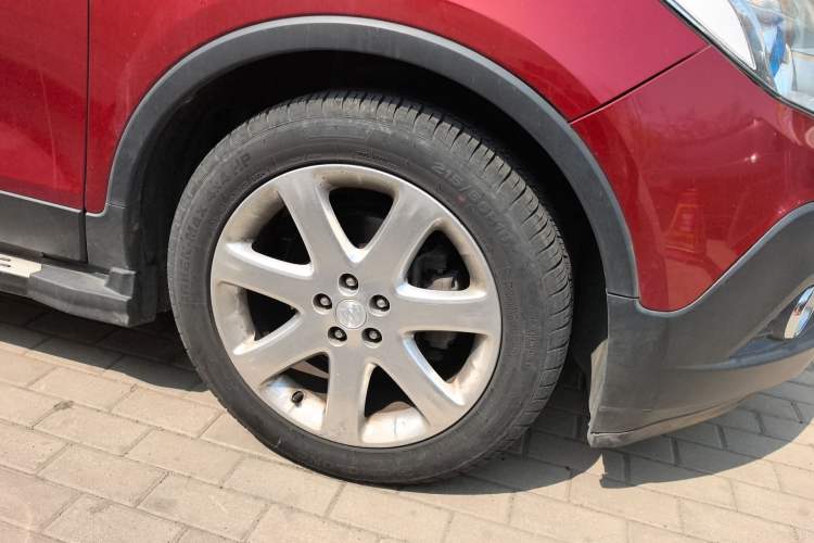 Used Buick Encore 2015 1.4T Automatic Two-Wheel Drive Urban Elite Version Right Front Wheel Hub