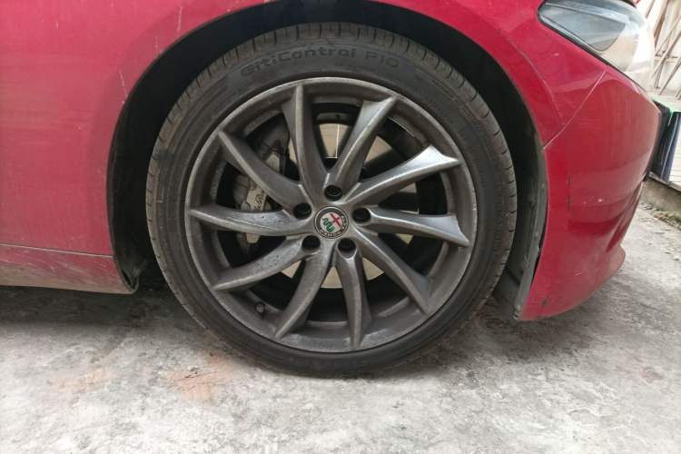 Used Alfa Romeo Giulia 2017 2.0T 280HP Luxury Edition