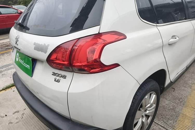 Used Peugeot 2008 2014 1.6L Automatic Fashion Edition Exterior 3