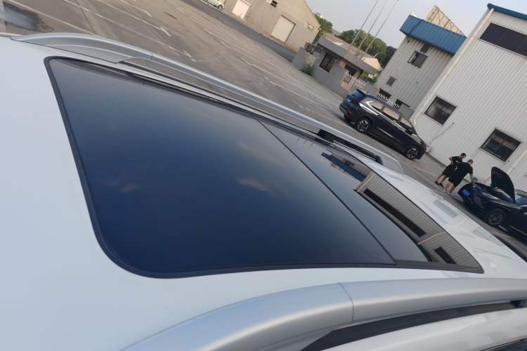 Used Roewe RX8 2019 30T Two-Wheel Drive Supreme Flagship Edition
