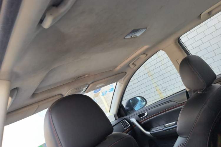 Used Haval H6 2015 Revised Version Sport Edition 1.5T Manual Transmission Two-Wheel Drive Elite Grade
