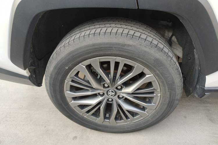 Used Toyota Wildlander 2023 Dual-Motor 2.5L E-CVT Four-Wheel Drive Prestige Edition