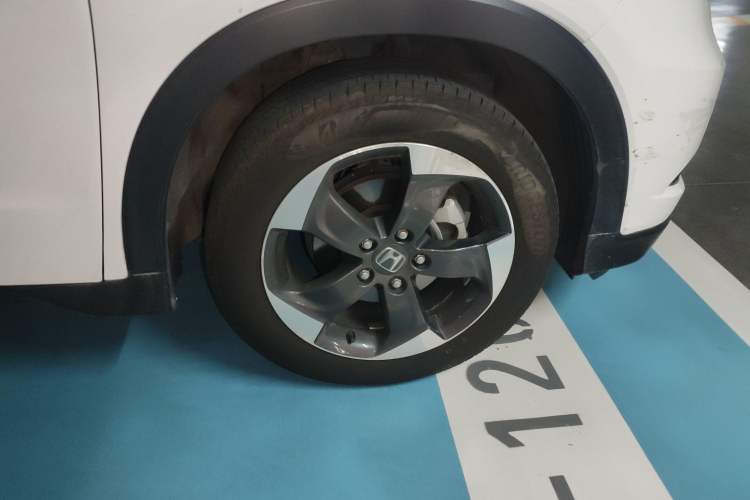 Used Honda Vezel 2016 1.8L CVT Front-Wheel Drive Pioneer Edition