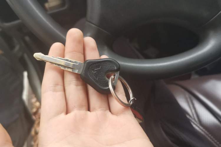 Used Wuling Zhiguang 2015 1.2L Practical LS-I Model